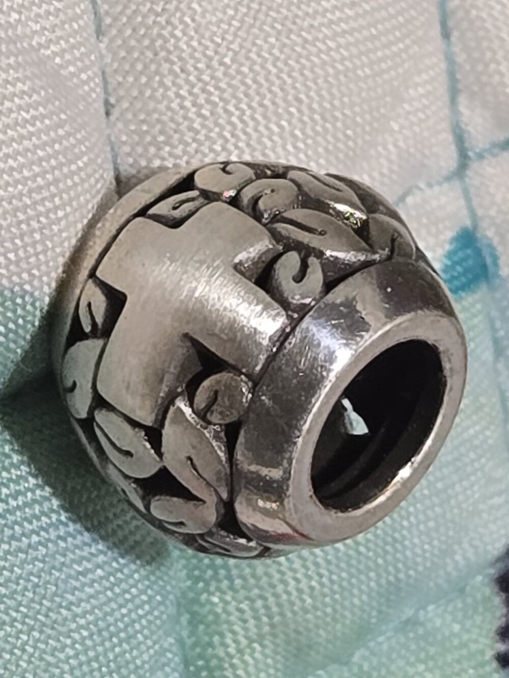 BRIGHTON CROSS & FOLIAGE SPACER/BEAD